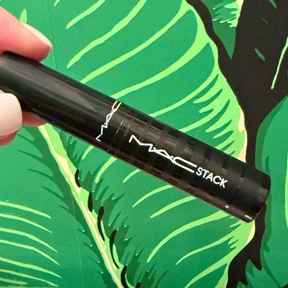 MAC Stack Mascara Superstack Mega Brush Black Mini 3ml NWT